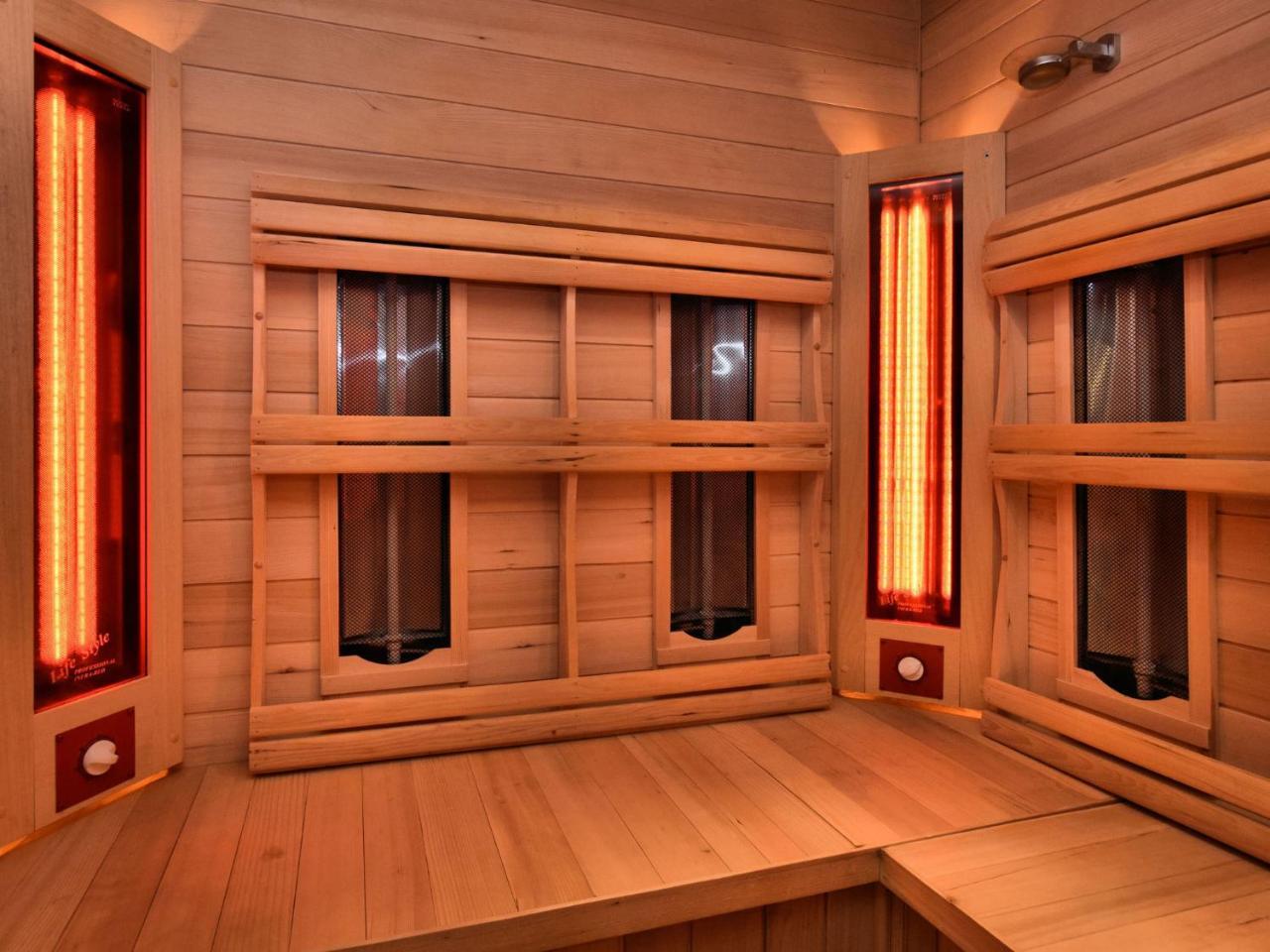 Luxurious Holiday Home With Jacuzzi Filly Exterior photo